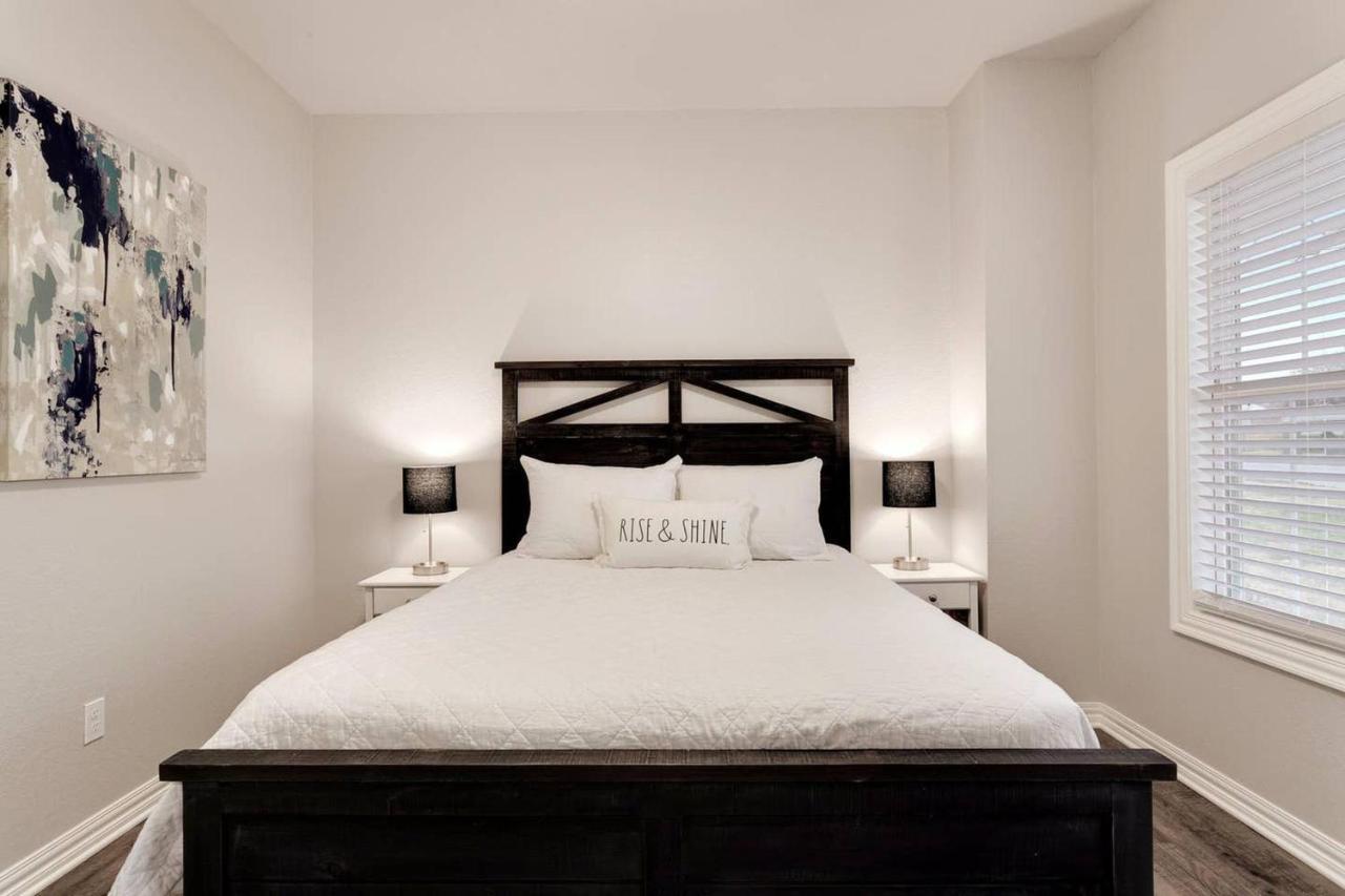 Modern Farmhouse - 2 Minute Bike To Slaughter Pen Trailhead - Dtwn Bentonville Bagian luar foto