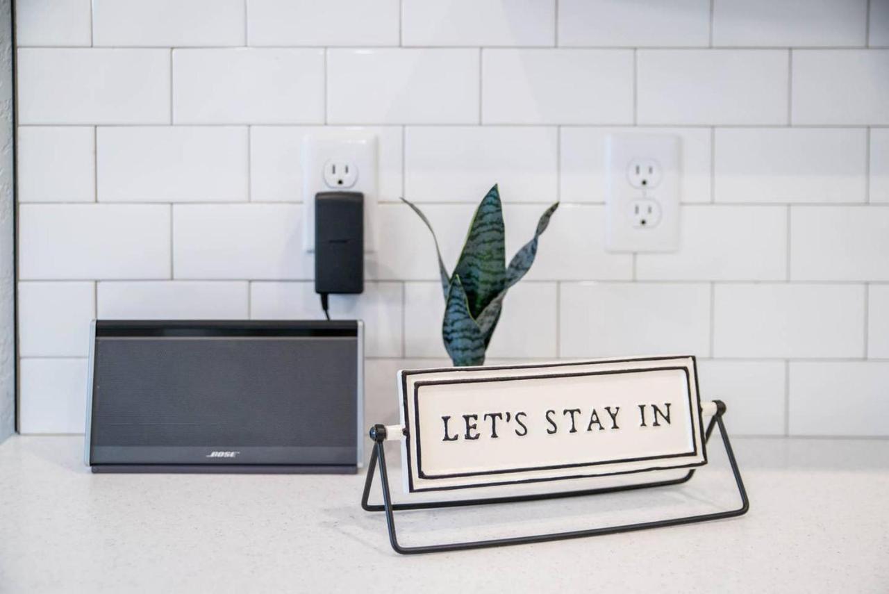Modern Farmhouse - 2 Minute Bike To Slaughter Pen Trailhead - Dtwn Bentonville Bagian luar foto