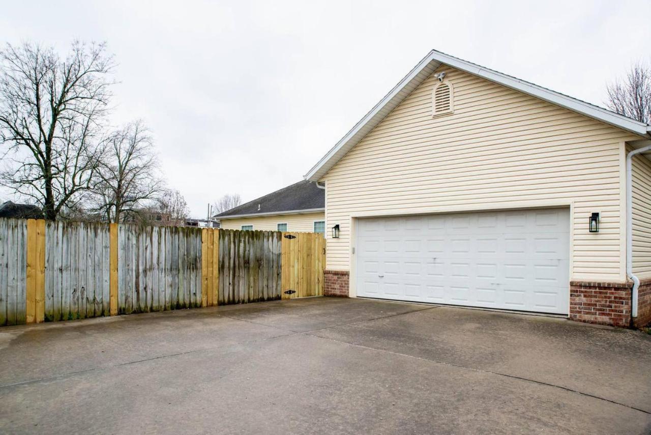 Modern Farmhouse - 2 Minute Bike To Slaughter Pen Trailhead - Dtwn Bentonville Ruang foto